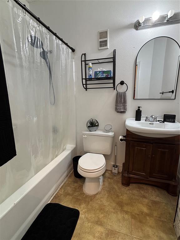 Building Photo - 8838 Coral Palms Ct