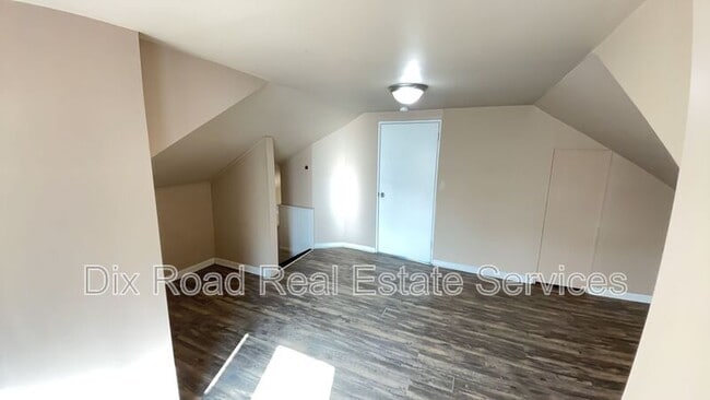 Building Photo - 4763 Dale Ave