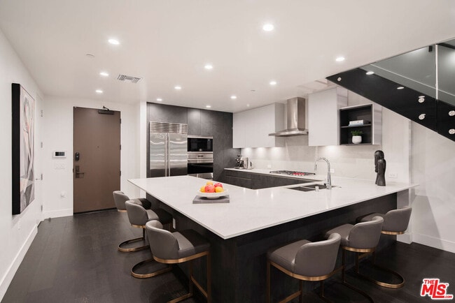 Building Photo - 724 Croft Ave