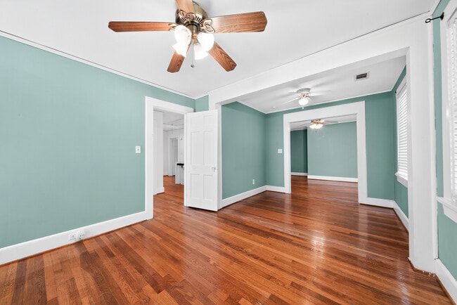 Building Photo - 1237 Owsley Ave