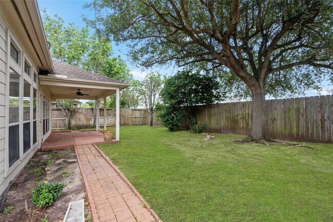 Building Photo - 21506 Willow Glade Dr