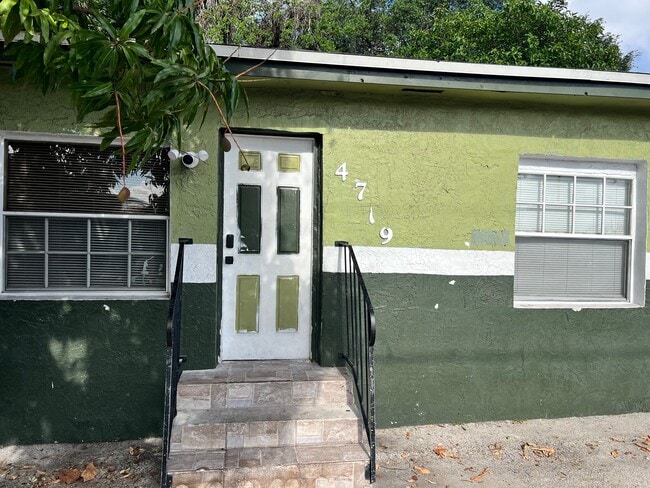 Building Photo - 4719 NW 32nd Ave