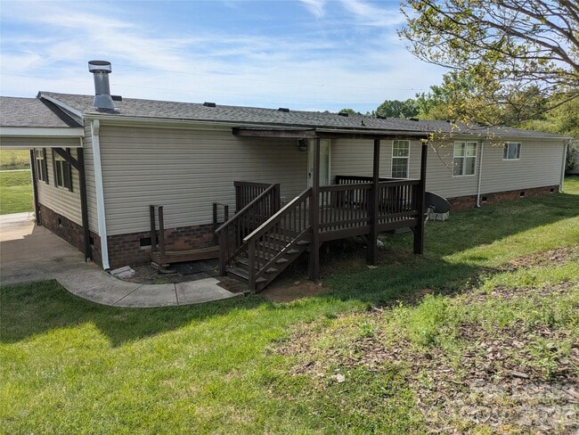 Building Photo - 338 Weathers Creek Rd