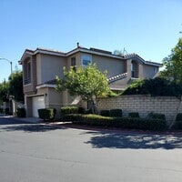 Building Photo - SPACIOUS PLACENTIA TOWNHOME