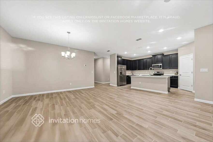 Building Photo - 9790 Lovage Ln