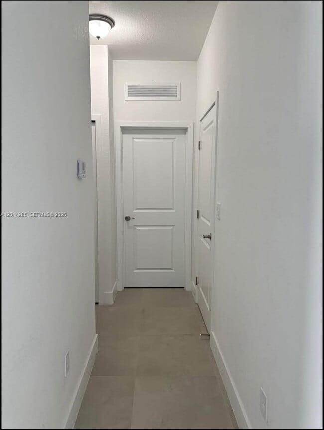Building Photo - 30839 SW 192nd Ct