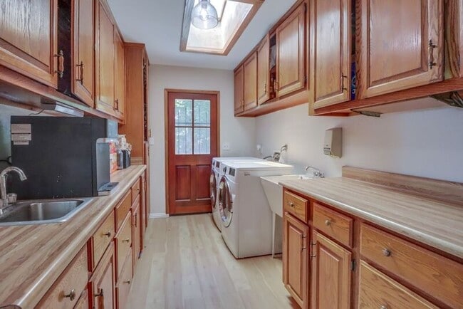 Building Photo - 3289 Altoro Ln