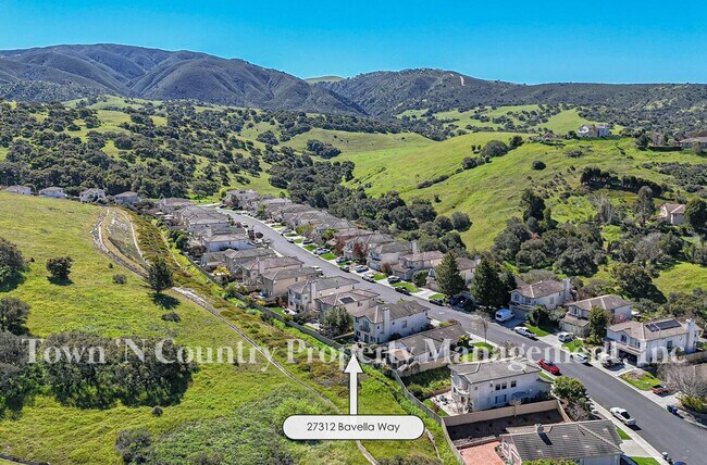 Building Photo - Luxury Las Palmas II Home with Upgrades, Flexible Living Space & Top School Districts