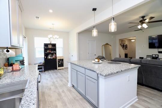 Building Photo - 1049 Crescent Moon Lp