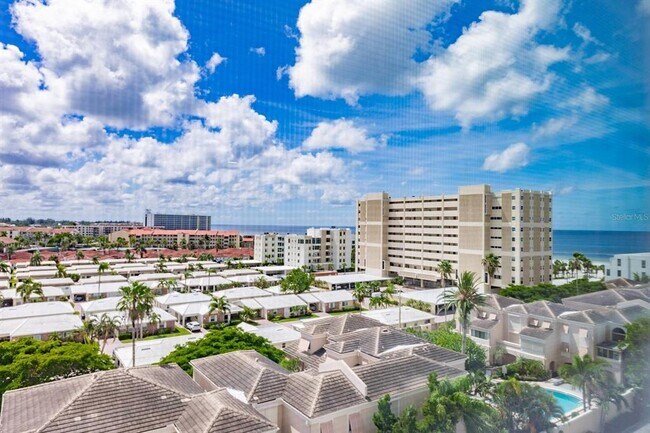 Building Photo - 1125 W Peppertree Dr