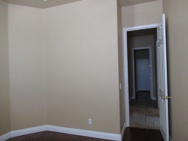 Building Photo - 4 Bedroom Home in Gilbert