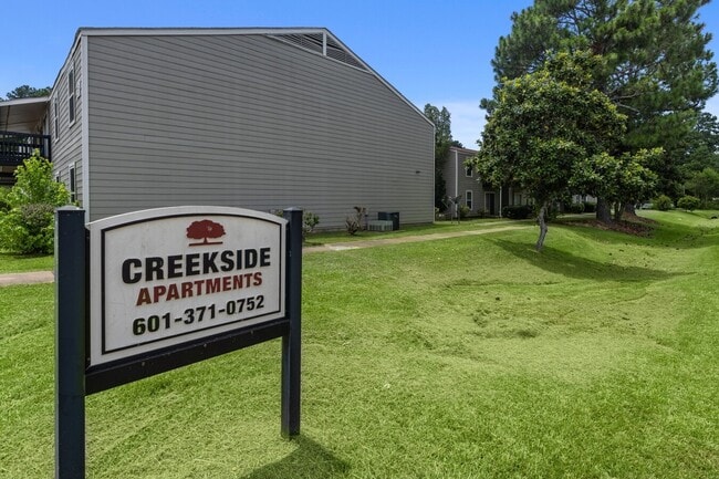 Community Sign - Creekside Apartments