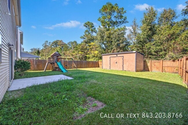 Building Photo - 165 Weeping Cypress Dr