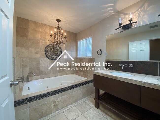 Building Photo - Wonderful  Fair Oaks 3bd/2.5ba Home with R...