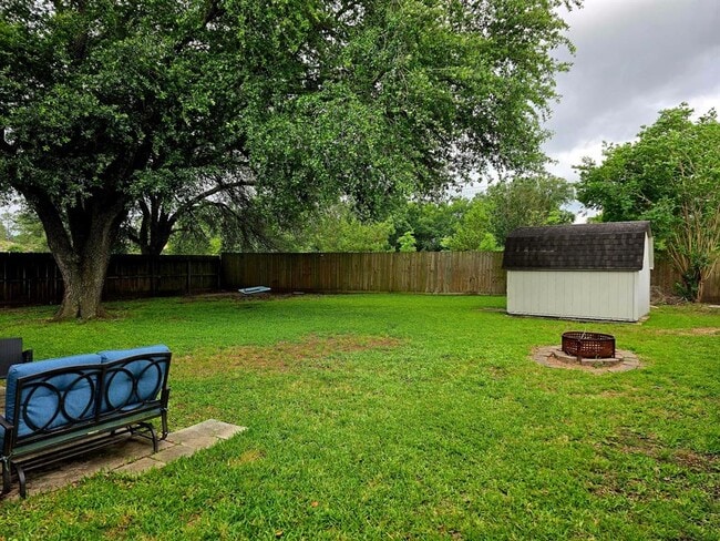 Building Photo - 14244 Oak Chase Dr