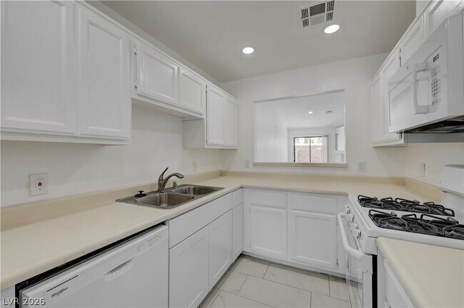 Building Photo - 313 Crosswind Way