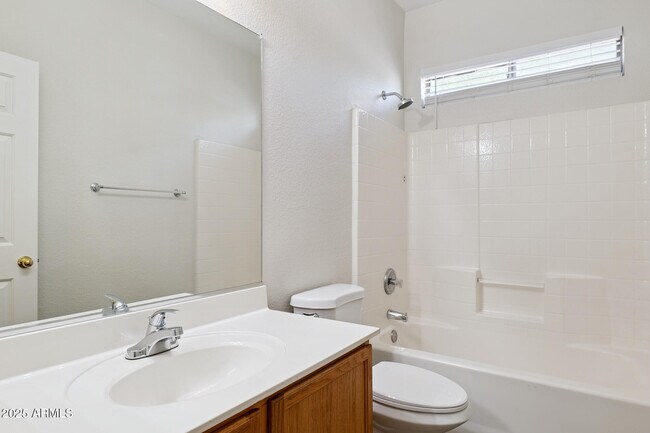 Building Photo - 6346 W Hess St