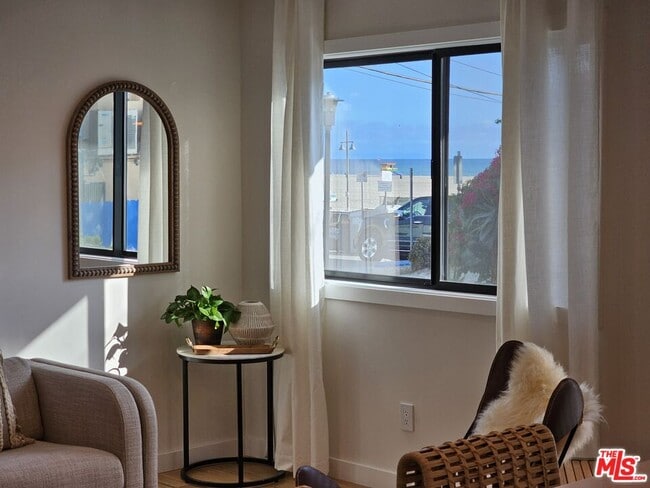 Building Photo - 17 Sunset Ave