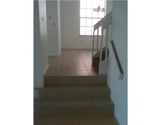 Building Photo - 9829 Scribner Ln