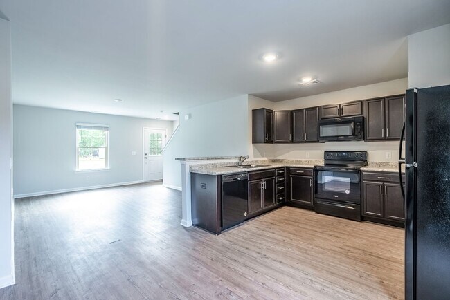 Building Photo - Oglethorpe Landing