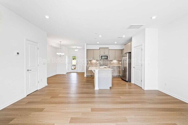 Building Photo - 16341 Leading St