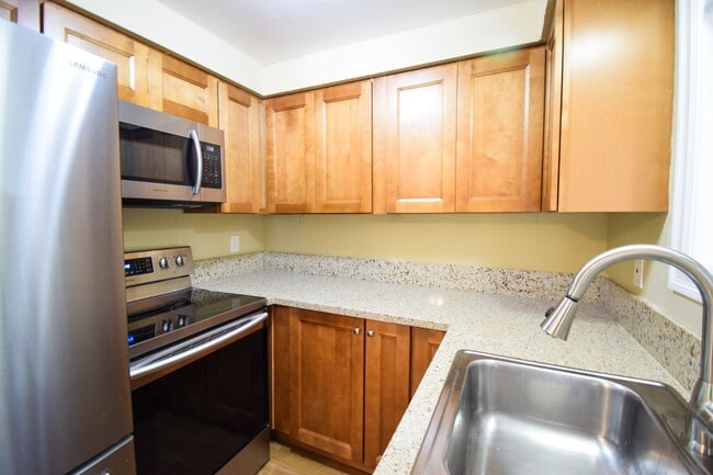 Building Photo - 27-12695-12699