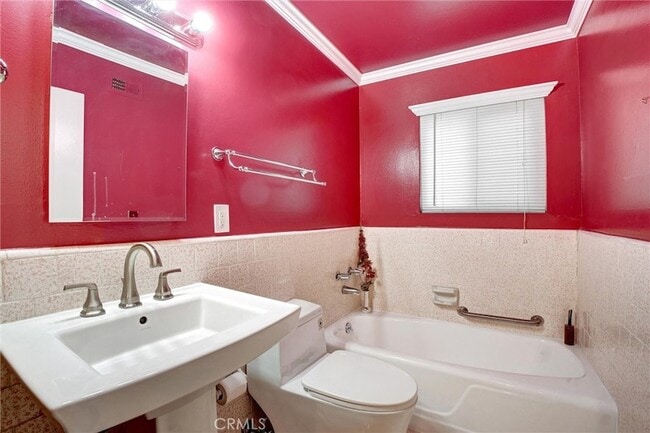 Building Photo - 17230 Bonham Ave