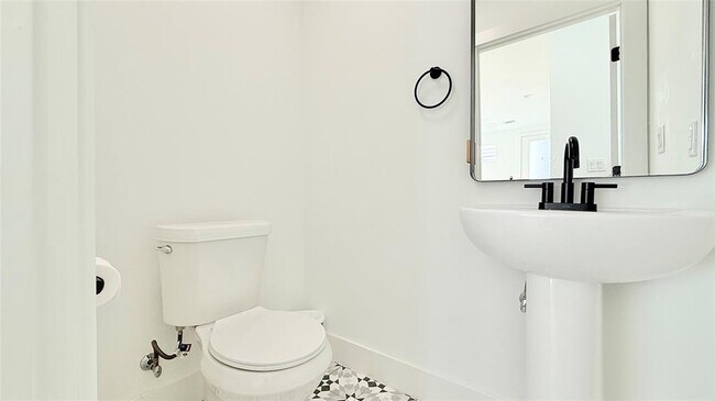 Building Photo - 3417 Elija St