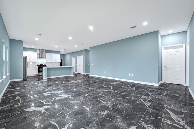 Building Photo - 898 Rd 3556