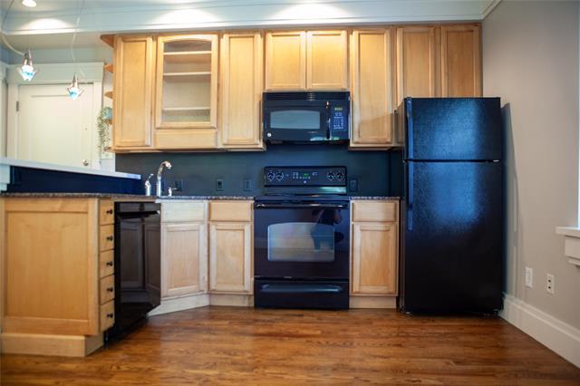 Building Photo - 5837 Velasco Ave