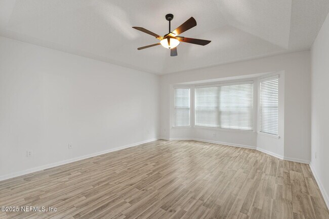 Building Photo - 721 Hazelmoor Ln