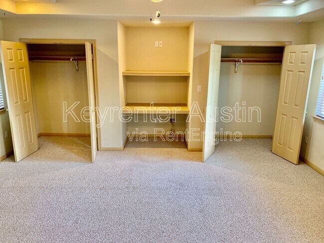 Building Photo - 1535 Parkfield Cir