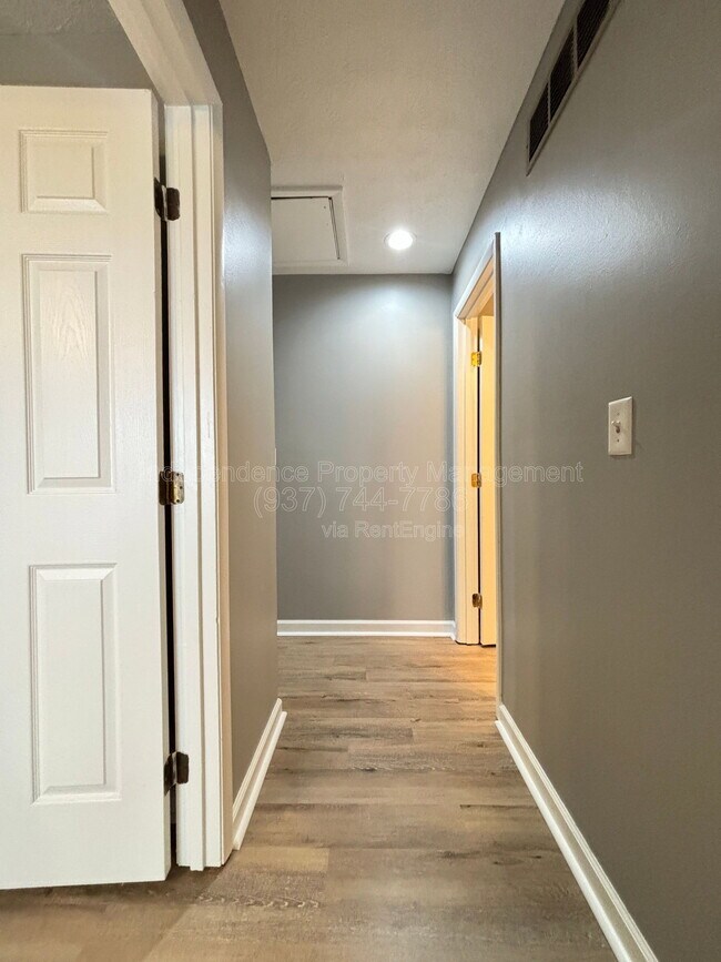 Building Photo - 1173 Navaho Dr