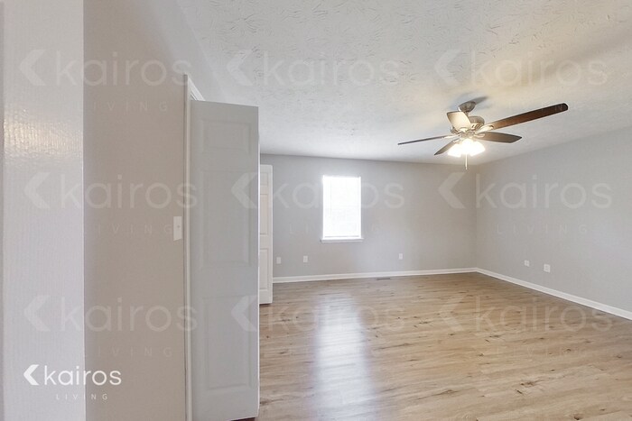 Building Photo - 150 Deer Pkwy
