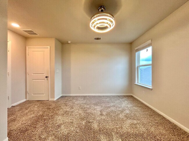 Building Photo - 208 Azalea Spgs Rd