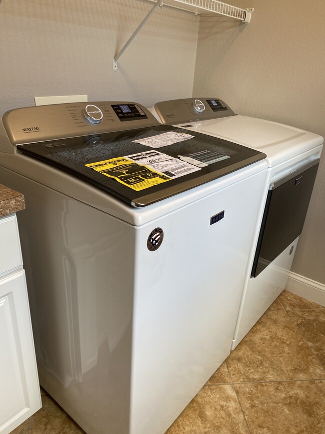 New Washer and Dryer - 113 Allen Ct