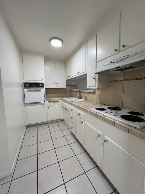 Building Photo - 6268 N San Gabriel Blvd