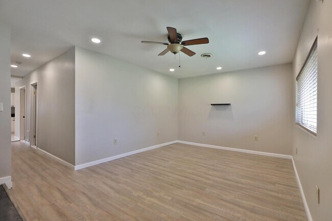 Building Photo - 3553 Brookside Blvd