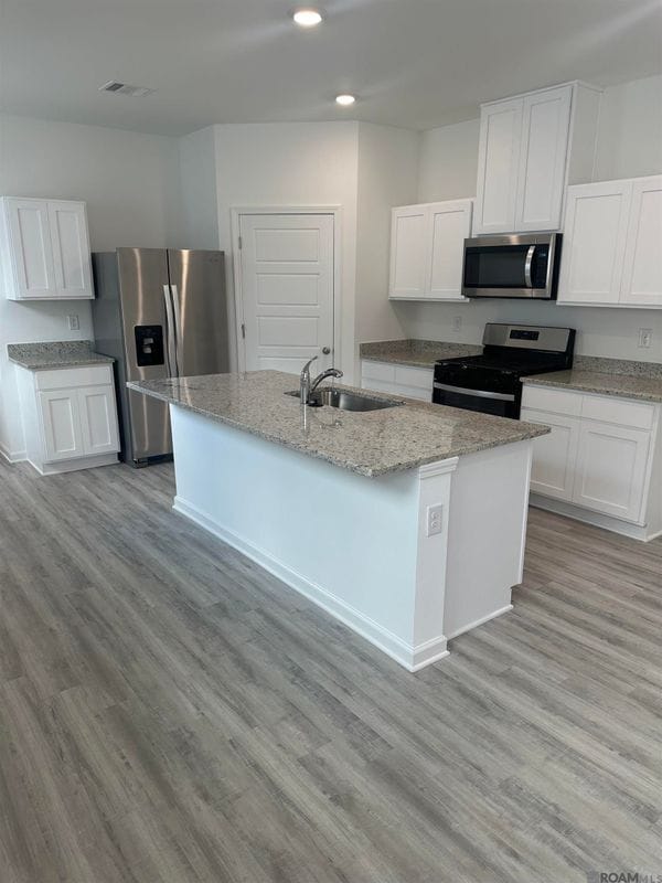 Building Photo - 1120 Drago Dr