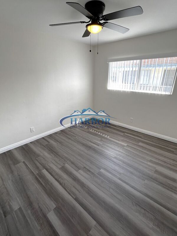 Building Photo - 4358 W 142nd St