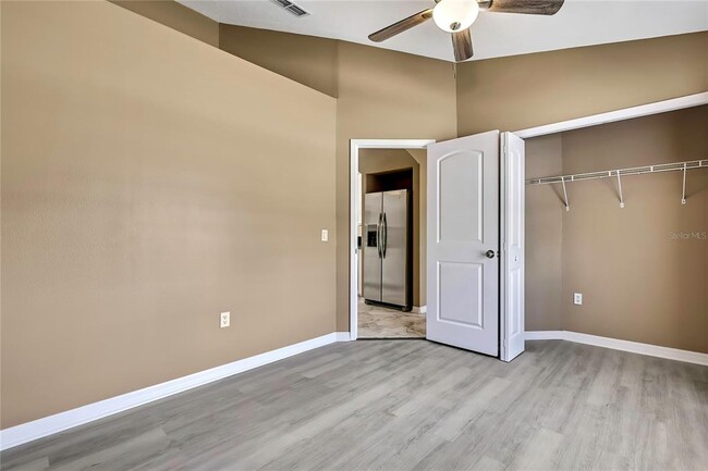 Building Photo - 12320 Papercraft Ave