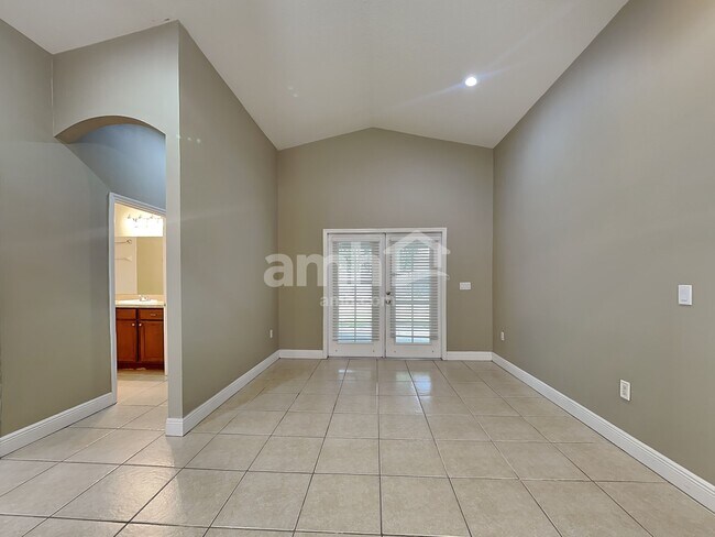 Building Photo - 403 Lisa Ann Ct