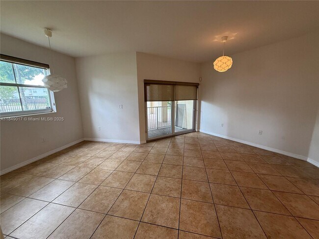 Building Photo - 10870 NW 88th Terrace