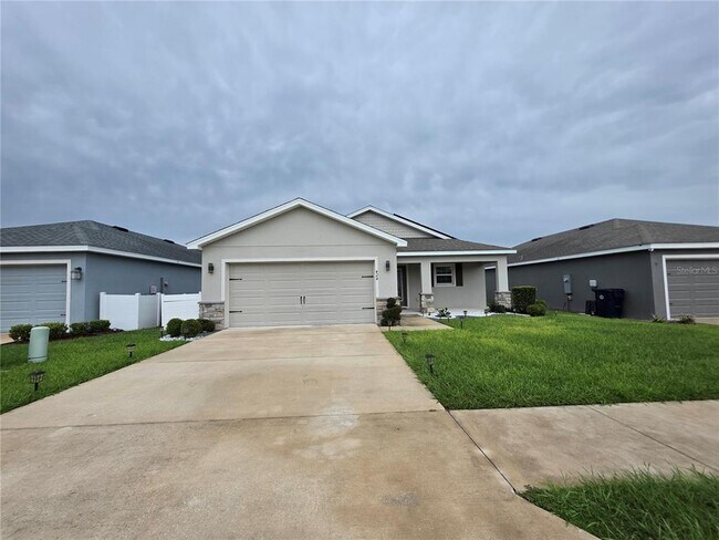 Building Photo - 424 Capri Way