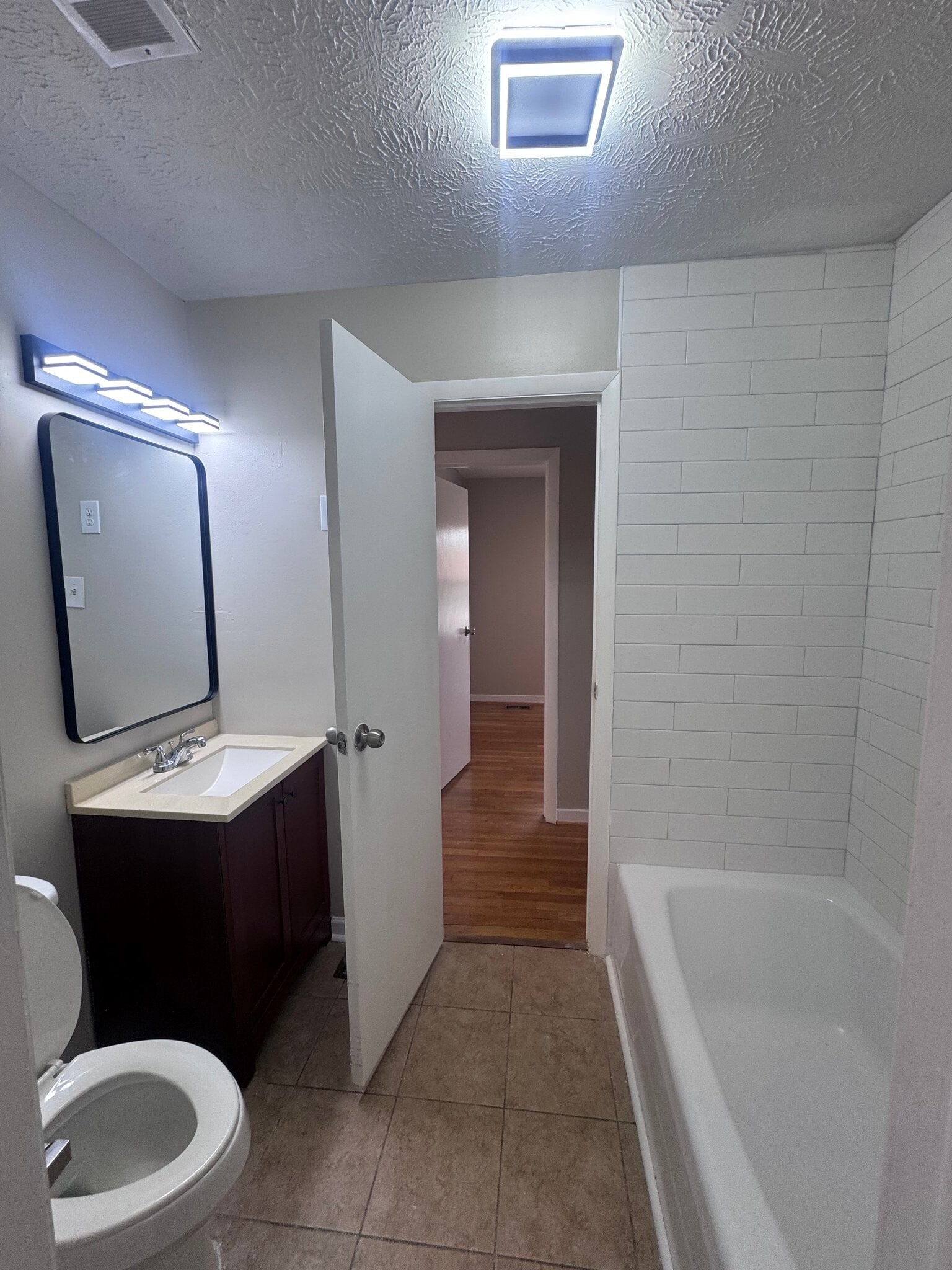 Building Photo - 7363 Hyannis Dr