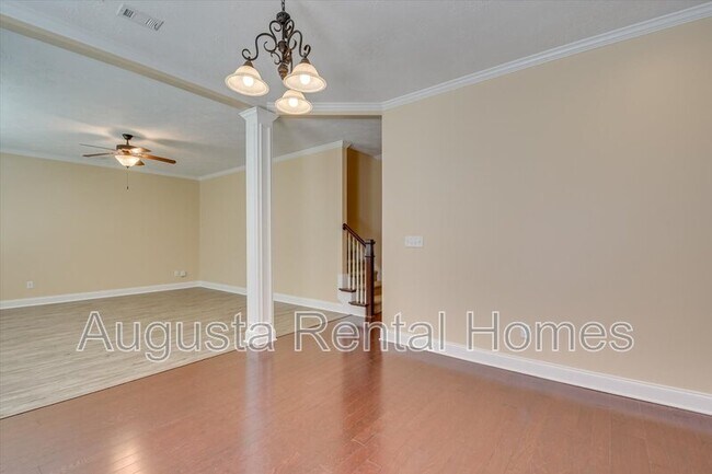 Building Photo - 1036 Lancaster Way