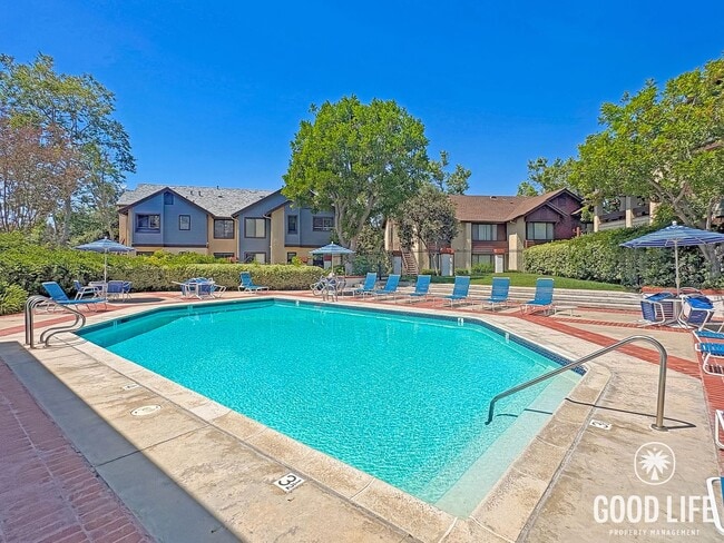 Building Photo - Light-Filled 2BD/2BA Top-Floor Condo in Mira Mesa with Granite Kitchen, Private Balcony & Pool