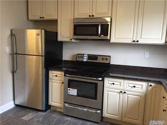 Building Photo - 26 W Pine St