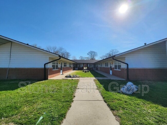 Primary Photo - 676 Delaware Ave