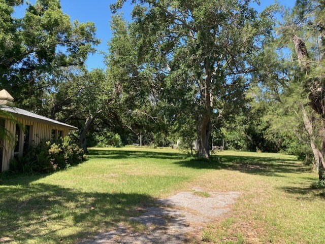 Building Photo - 1750 Braxton Bragg Ln